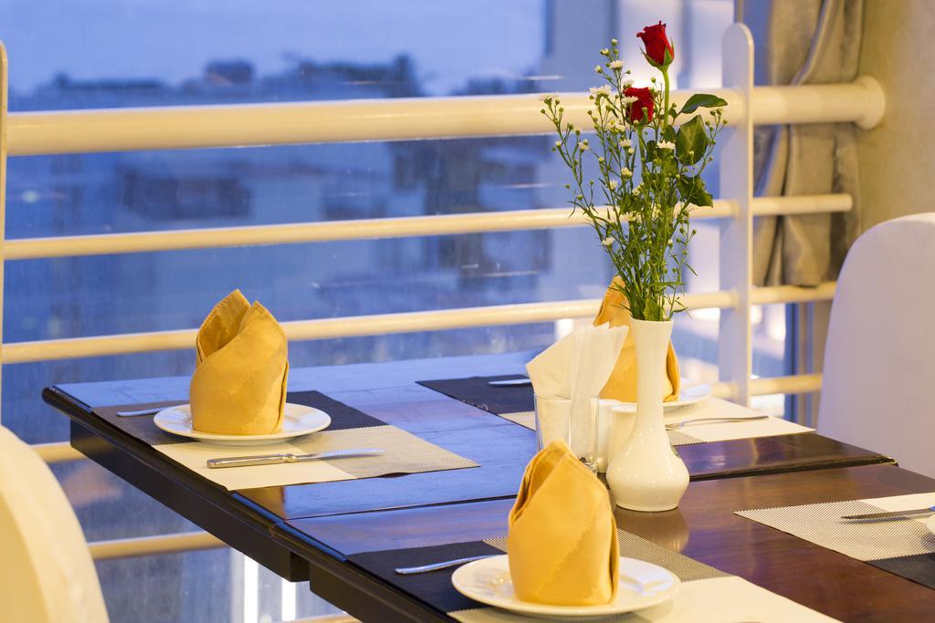 Brandi Nha Trang Hotel エクステリア 写真