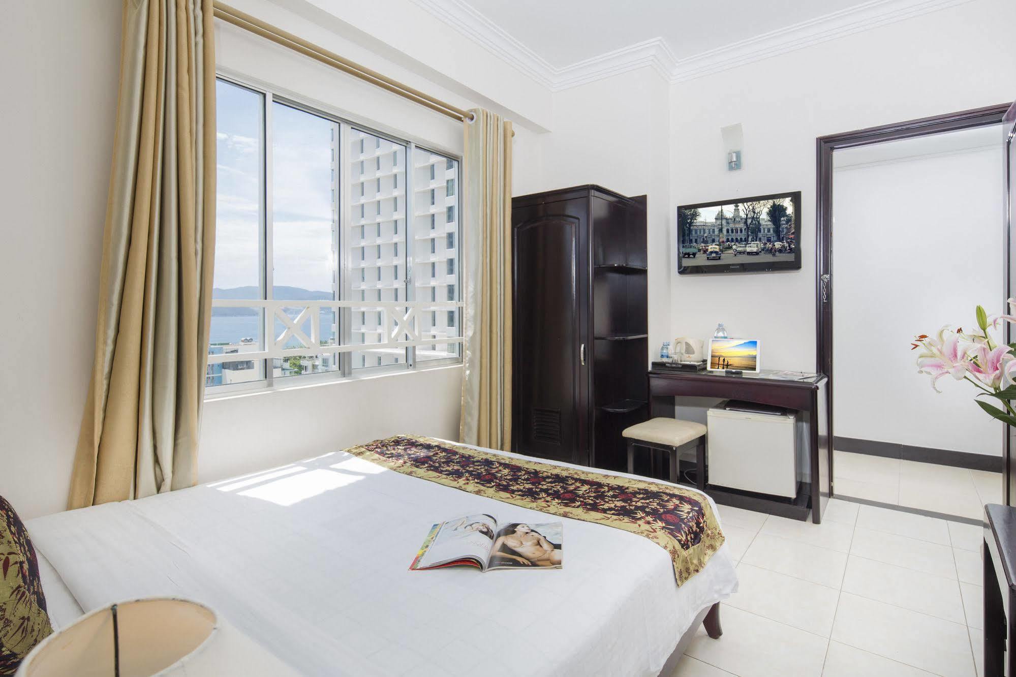 Brandi Nha Trang Hotel エクステリア 写真